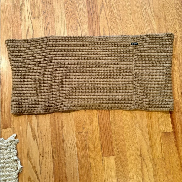 J Crew Blanket Infinity Scarf - Picture 7 of 7
